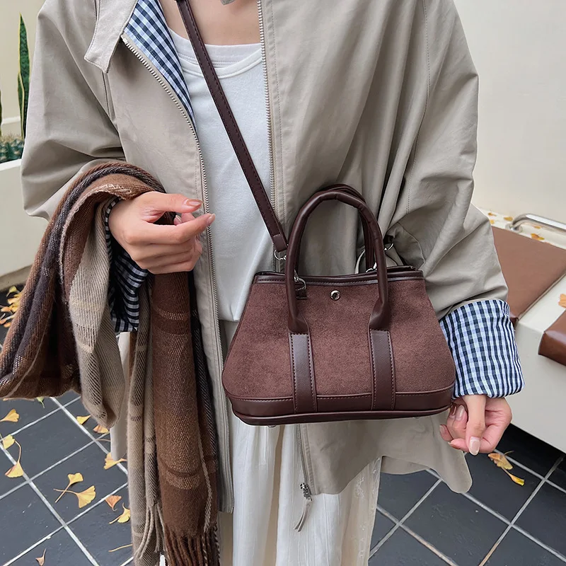 

2025 New Vintage Top Handle Bag for Women, Chic Shoulder Crossbody Purse, Unique Statement Handbag, Stylish & Personalized​