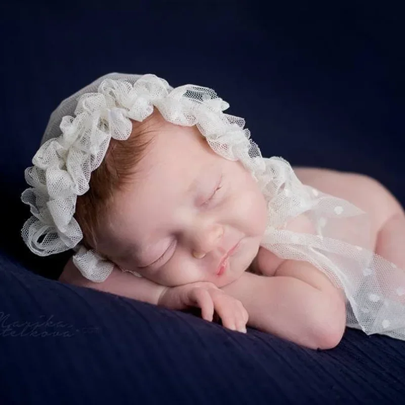 Newborn Photography Props Cute Princess Ruffle Handmade Crochet Cap Baby Girl Lace Lace-Up Hats Styling Photography Accessories