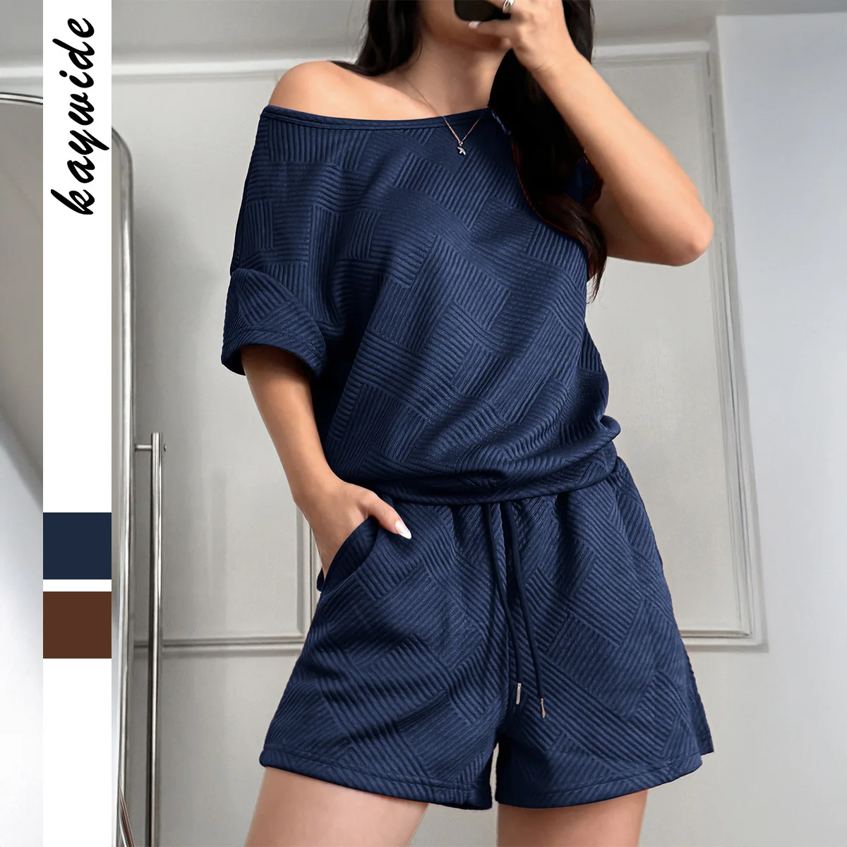 

Ensembles Pantalons Round Neck Short Sleeved Sports Style Loose Top Shorts Two-piece Set Women's Summer New Versatile Casual Set