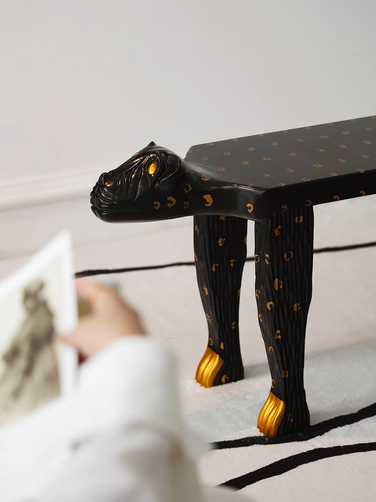 مقعد تغيير الأحذية على شكل النمر الوردي من الدوبامين، مقعد منزلي إبداعي من الخشب الصلب لتزيين مقعد بجانب السرير #3