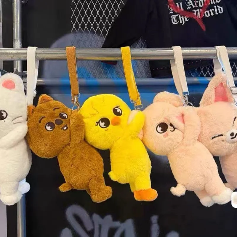 

Новая плюшевая сумка-рюкзак SKZOO StrayKids с персонажами Бангчан и Феликс, подходит в качестве подарка для детей и взрослых фанатов.