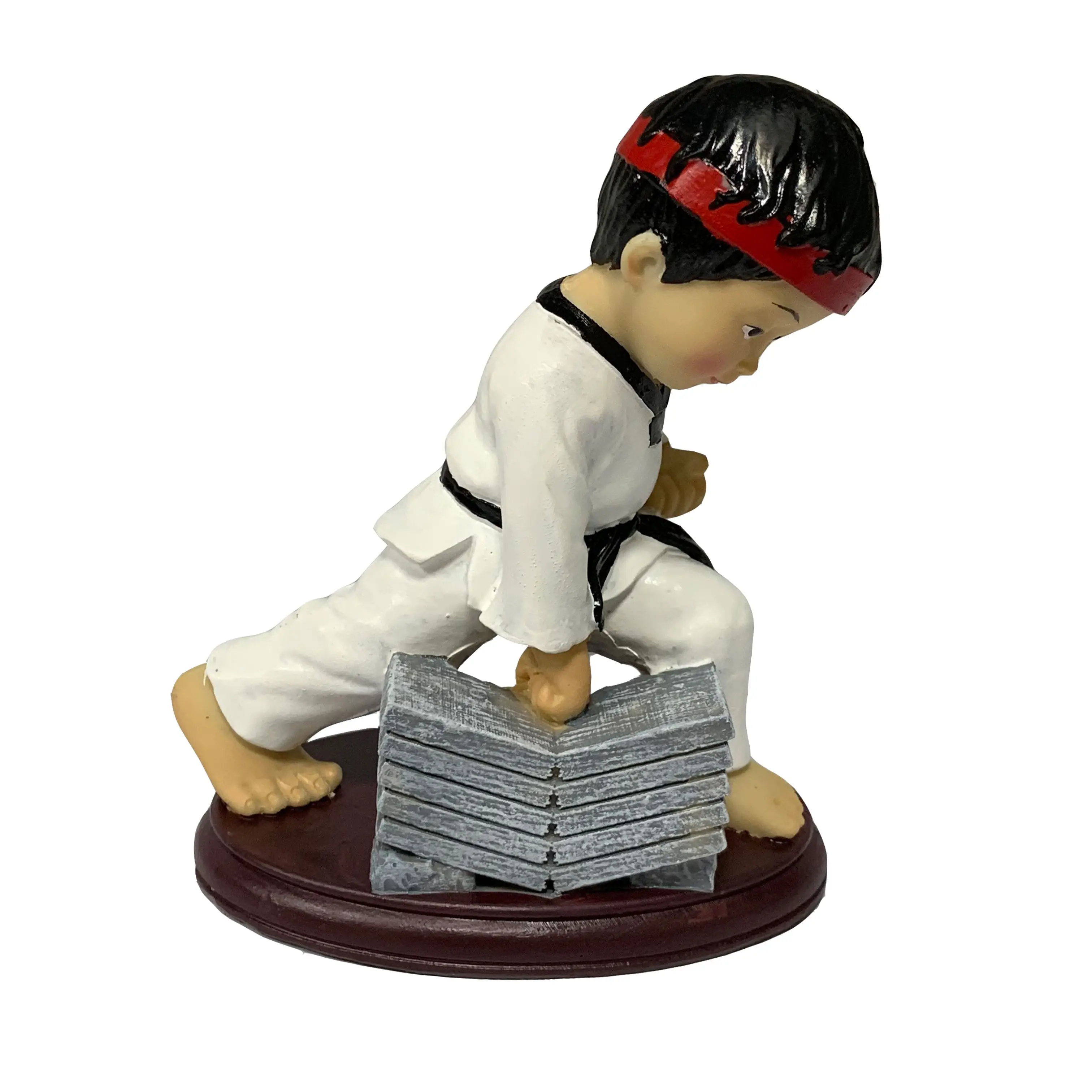 Resin handicrafts small taekwondo character model female side kick martial arts cake decoration creative ornament gift