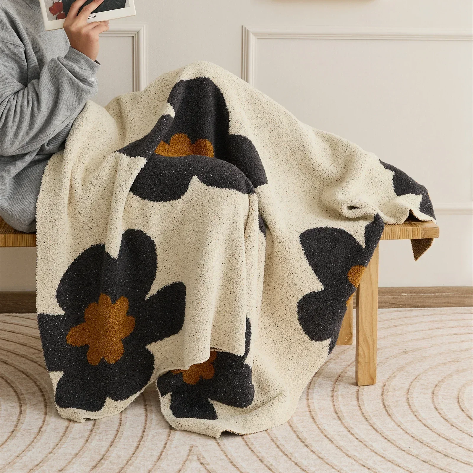 

1PC Nordic Super Soft Cozy Floral Blanket Downy Hairy Fluufy Microfiber Knitted Throw Blanket for Bed Sofa Decorative Blankets