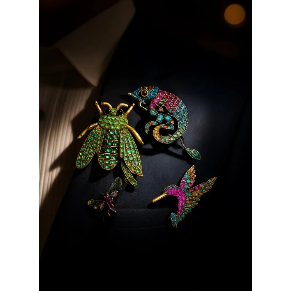 

Набор из 6 разноцветных винтажных брошей-бабочек с животными и стразами: бабочка, сова, колибри, хамелеон, стрекоза для женщин