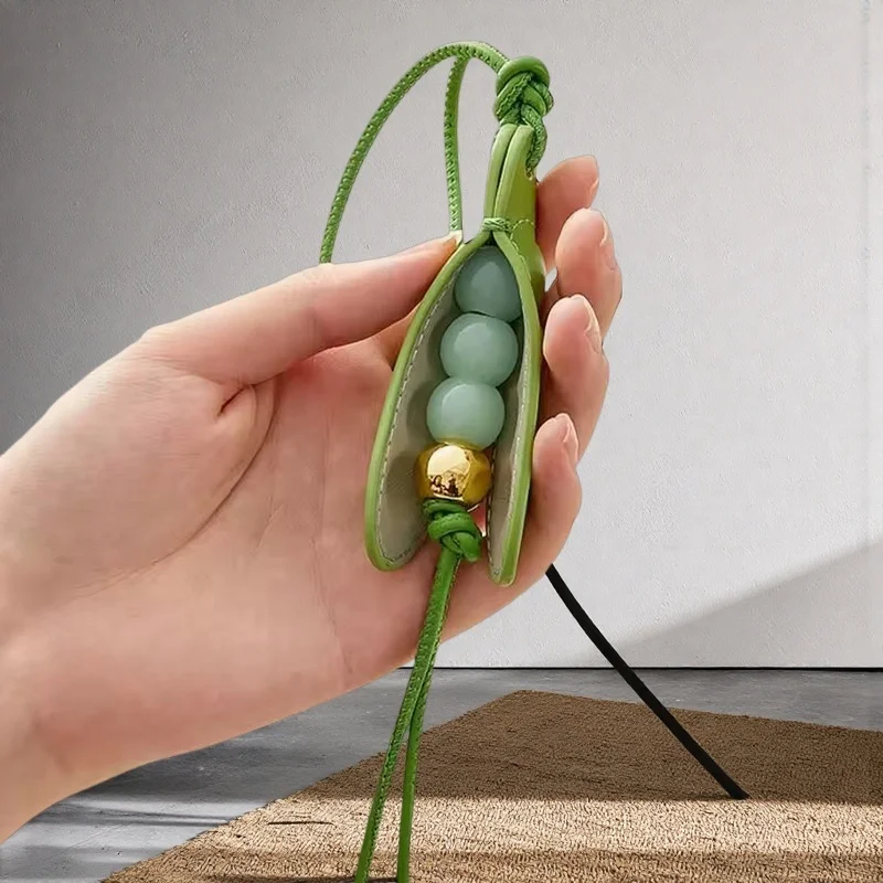 

Women Girls Delightful Pea Shaped Hanging Ornament Versatile and Colorful Key Holder Accessory for Bags and Phones Decoration