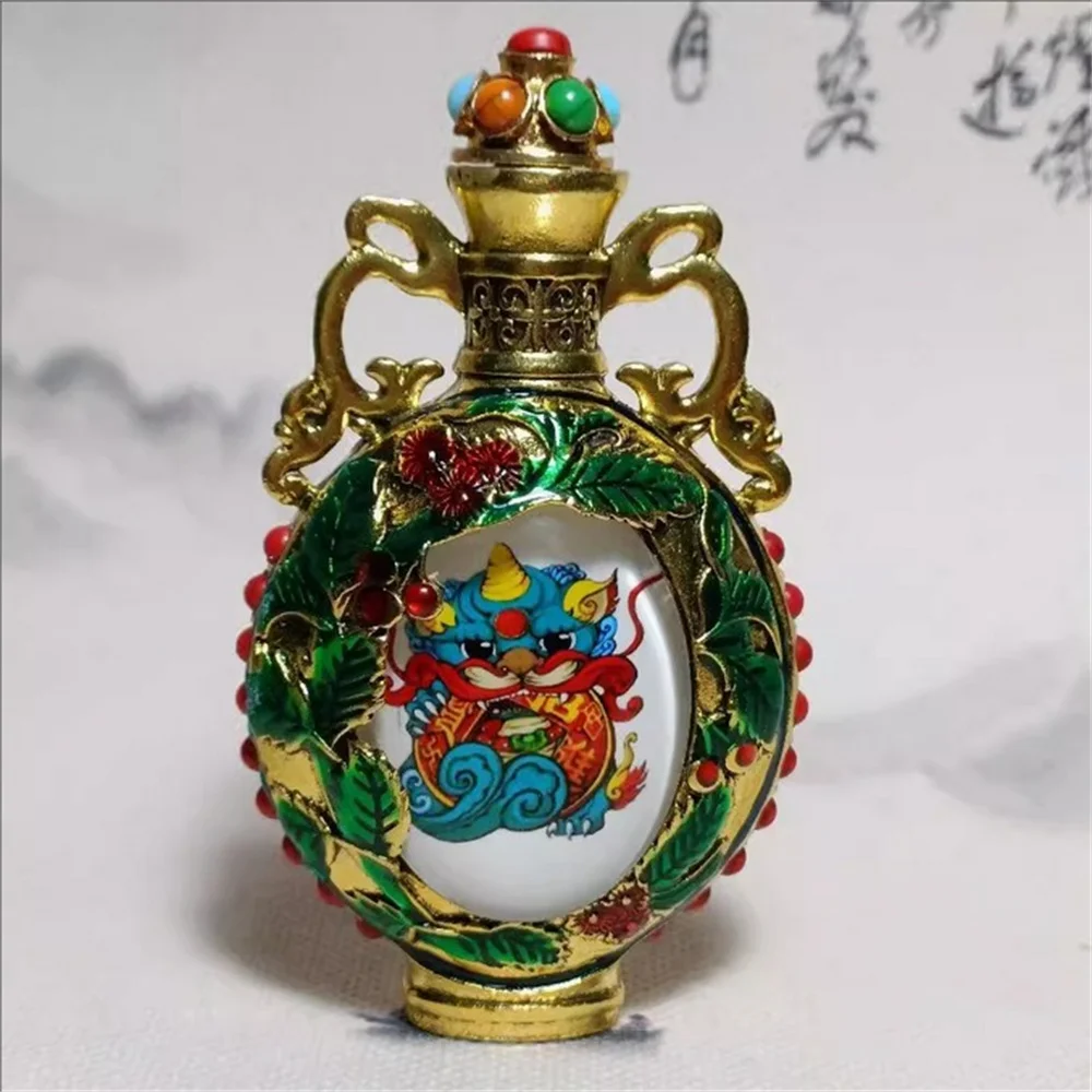 

Cloisonn é Kirin Luminous Nose Bottle Antique Features Handicrafts Copper Double sided Interior Painting Smoking Set