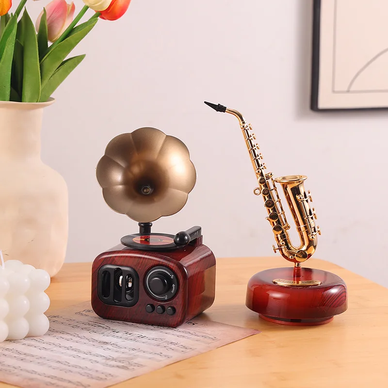 

‌Vintage Phonograph Music Box - Handcrafted Wooden Player with Brass Speaker | Romantic Gift for Anniversaries&Valentine's Day‌