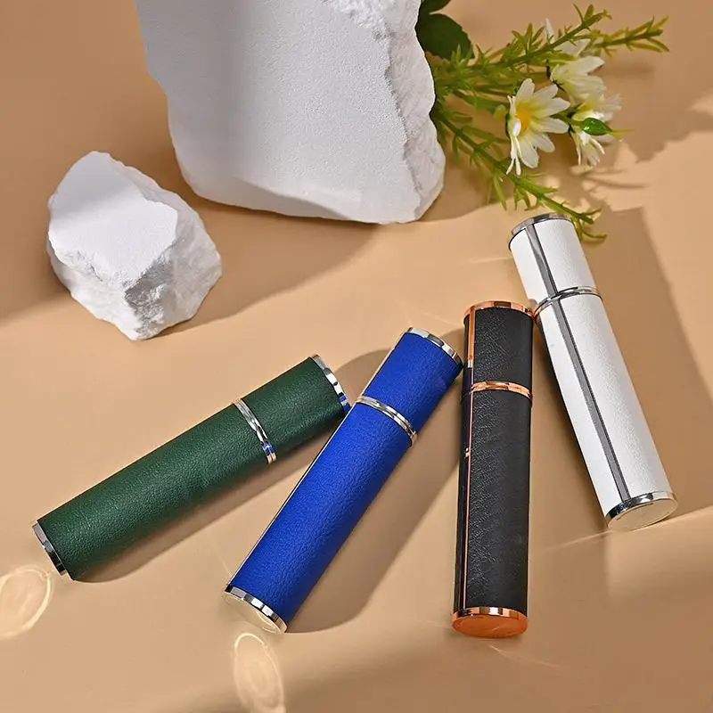 Tragbarer Leder-Parfümzerstäuber 12ml Nachfüllbar für Reisen, Geschäftsreisen und den täglichen Gebrauch, 3 Farboptionen – Detail 9