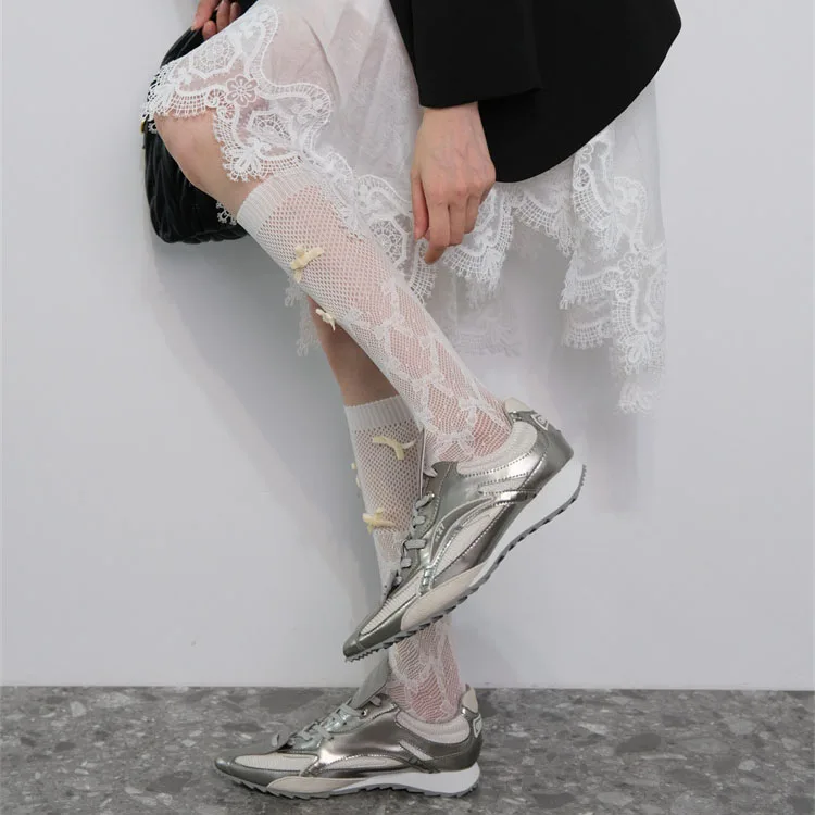 Calcetines de algodón para mujer, a rayas con bloques de color, de media caña, para primavera y otoño, con borde moderno, calcetines largos de doble canalé.