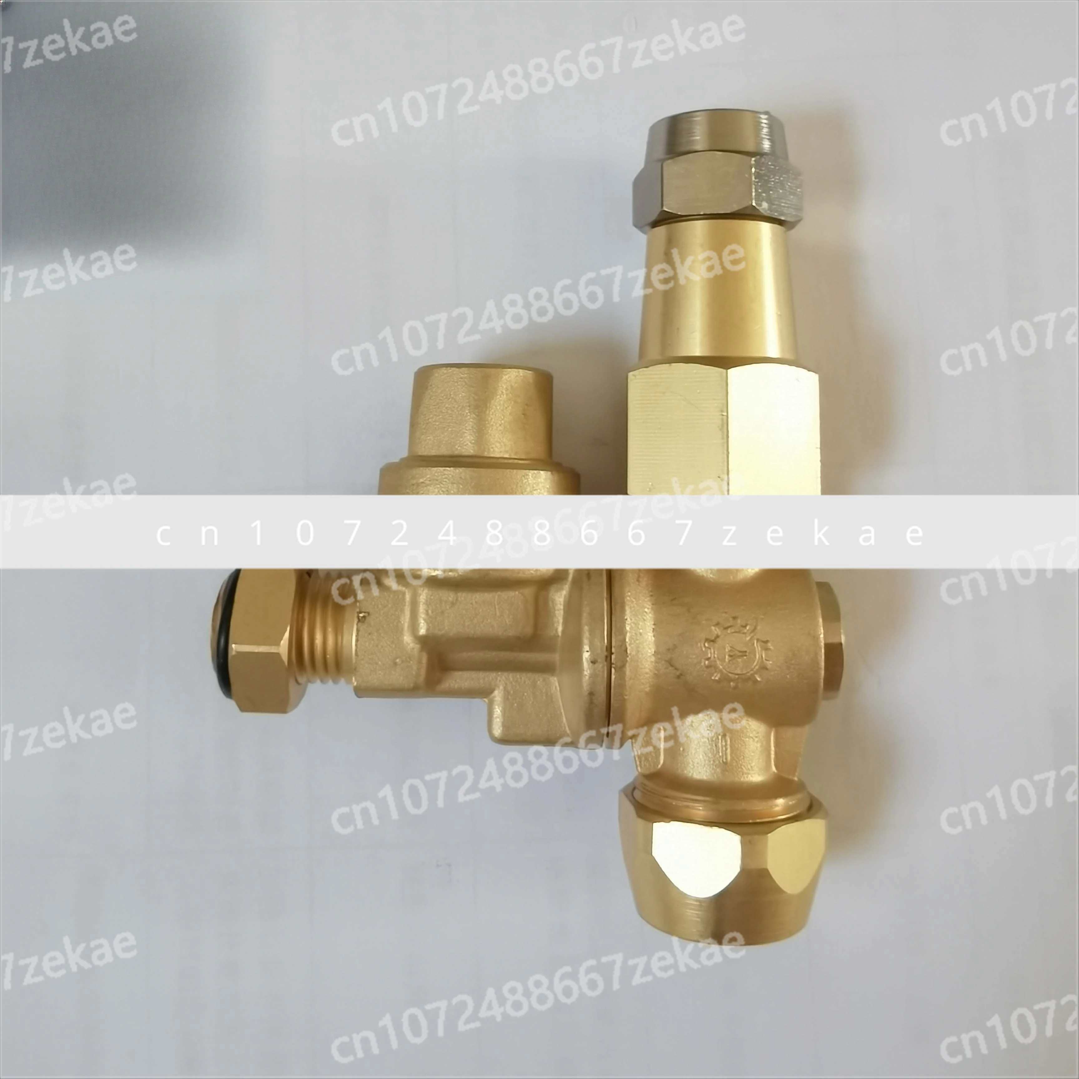 

Brass rotating anti-drip nozzle for agricultural sprayers Agricultural boom Cermet sprayer