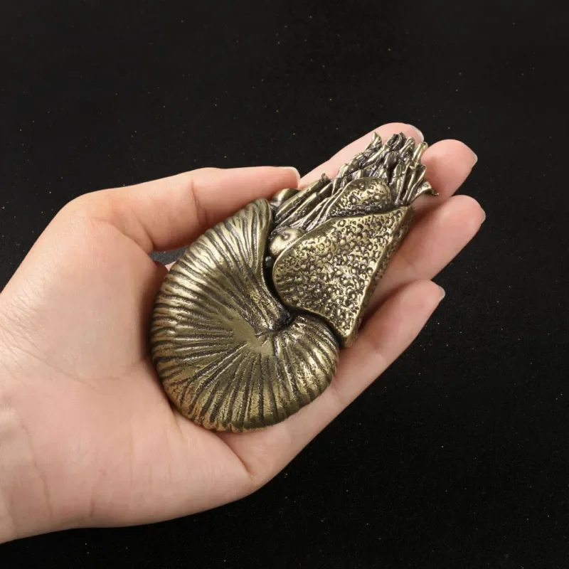Ornament Solid Brass Nautilus Sculpture Retro Vintage Metal Craft For Tabletop Home Office Decoration