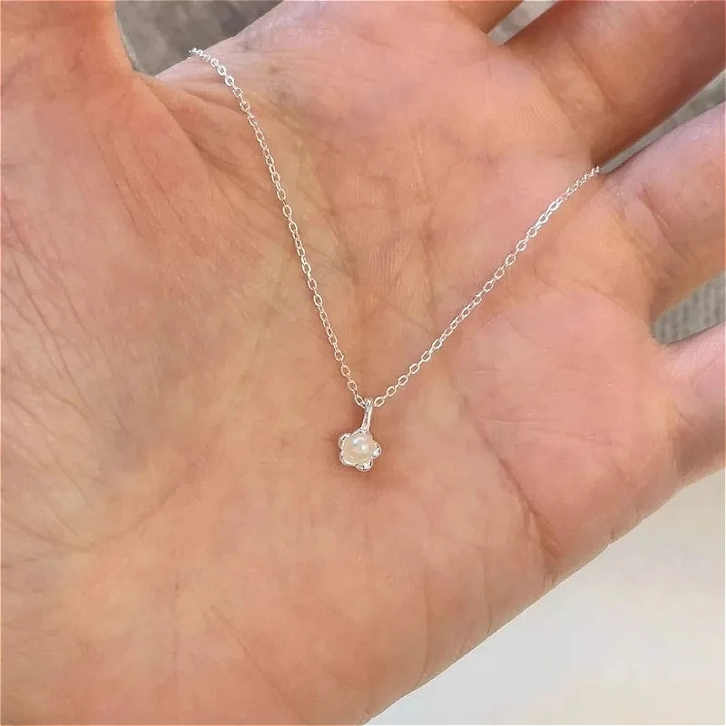 

S925 Sterling Silver Chic Compact Flower Pearl Pendant Necklaces for Women Fine Jewelry Light Luxury Minimalist Accessories