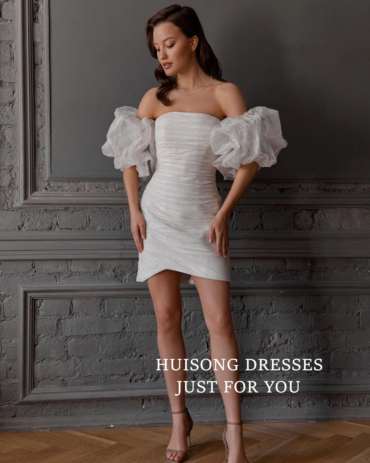 

HUISONG Customized Glitter Wedding Dresses Puff Sleeves Beach Mini Bridals Gowns Wedding Party Dress vestidos de novia