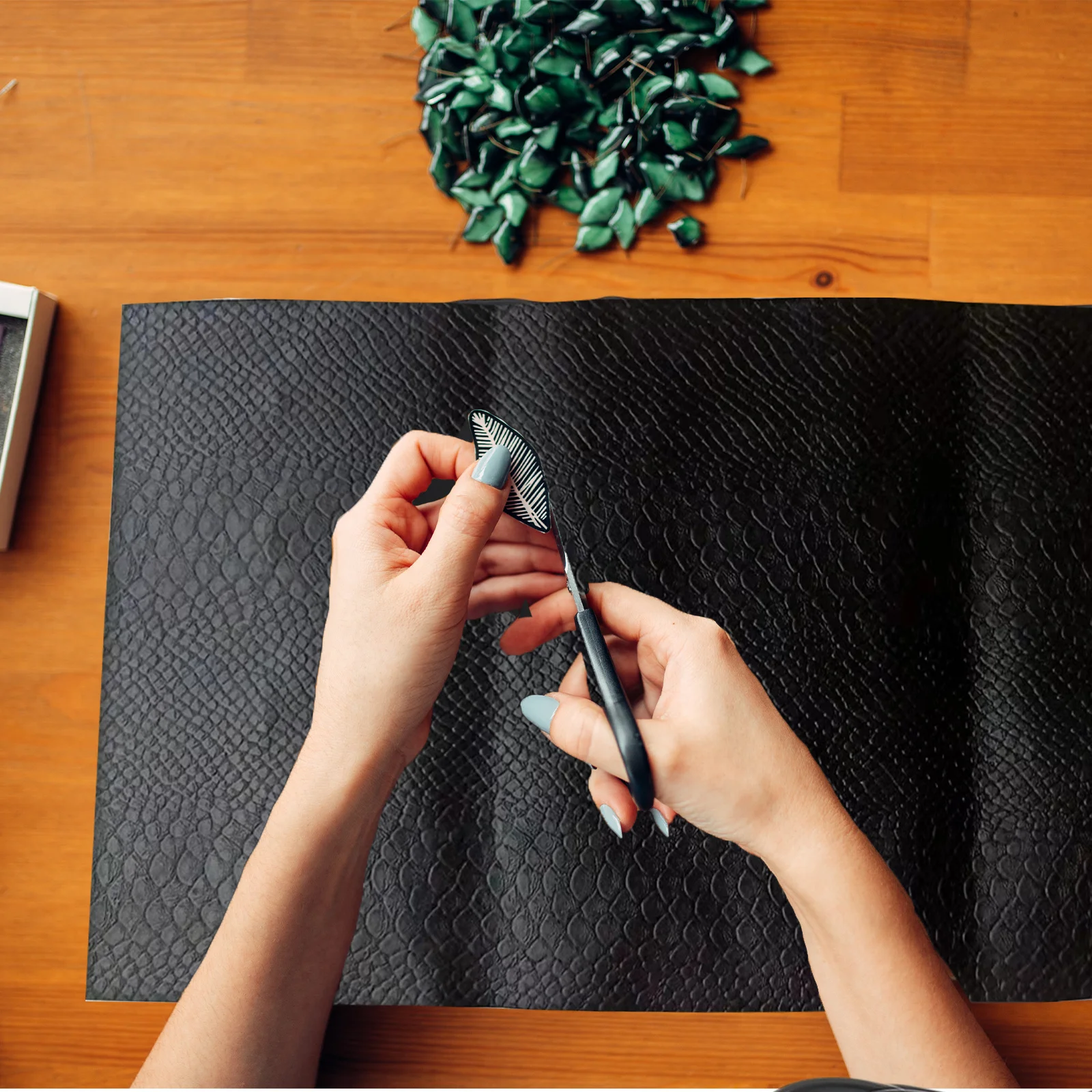 

Heating Pad Adjustable Electric Heated Mat For Heated Bed Pets Durable Pet Supply Dog Bed Anti Scratch