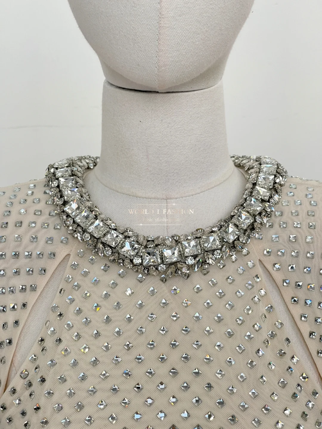 Vêtements pour femmes de qualité supérieure, robe Maxi blanche découpée à manches longues et diamants pressés