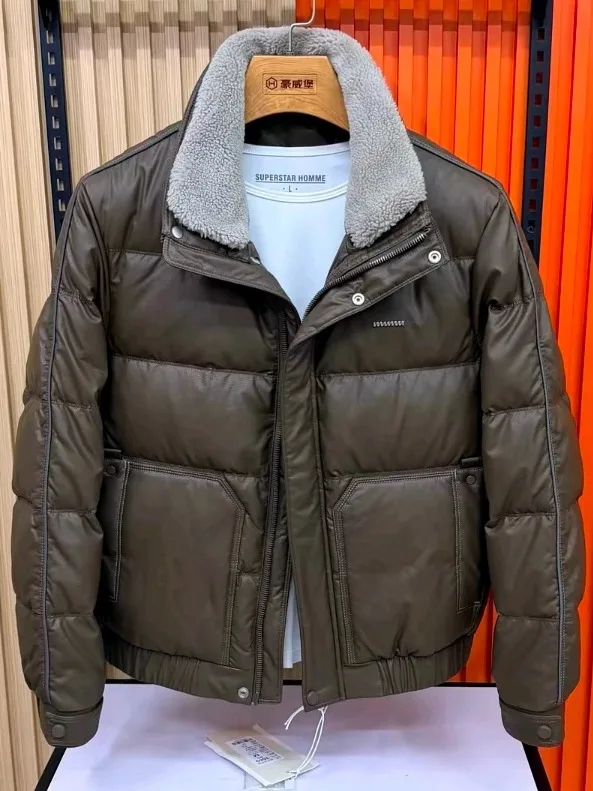 

Мужская модная высококачественная пуховая куртка с отстегивающимся меховым воротником. Новинка осенне-зимнего сезона. Повседневная, теплая, с приталенным кроем.