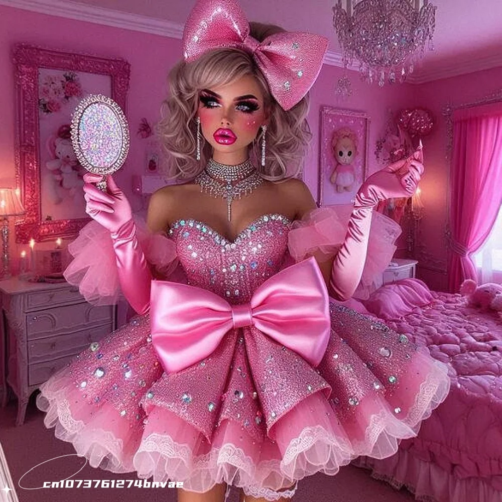 Maßgeschneidertes rosa Pailletten-Lolita-Abschlussballkleid mit Kristallen und Perlen, kurzes Mini-Ballkleid, glitzerndes Cosplay-Party-Puppenkostüm