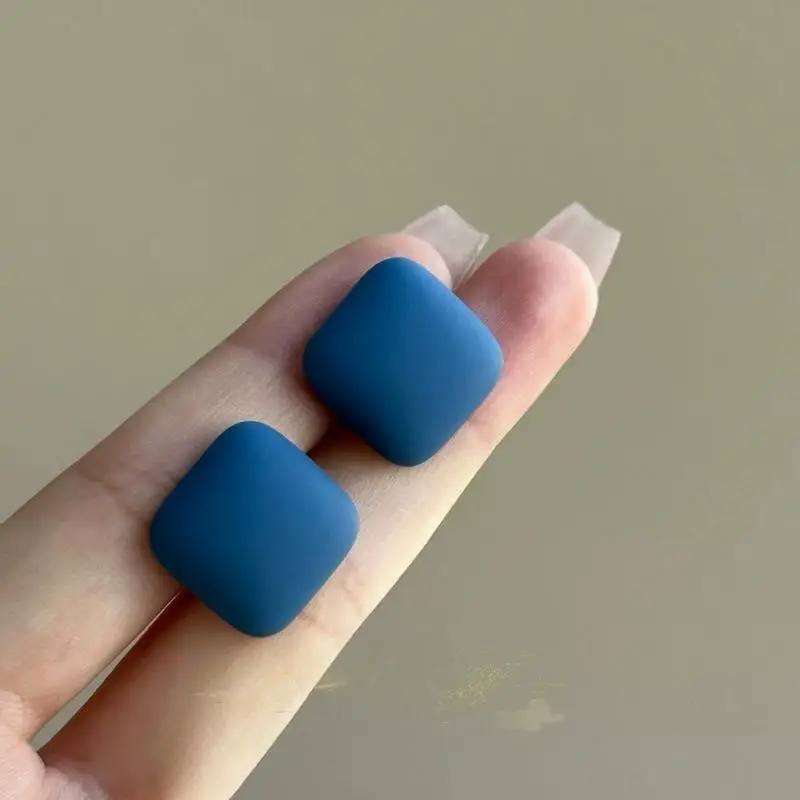 GANPUP Minimalistische Mattierte Quadratische Geometrische Ohrstecker für Frauen, Modischer Ohrschmuck, Accessoires, Geschenk für Party – Detail 2