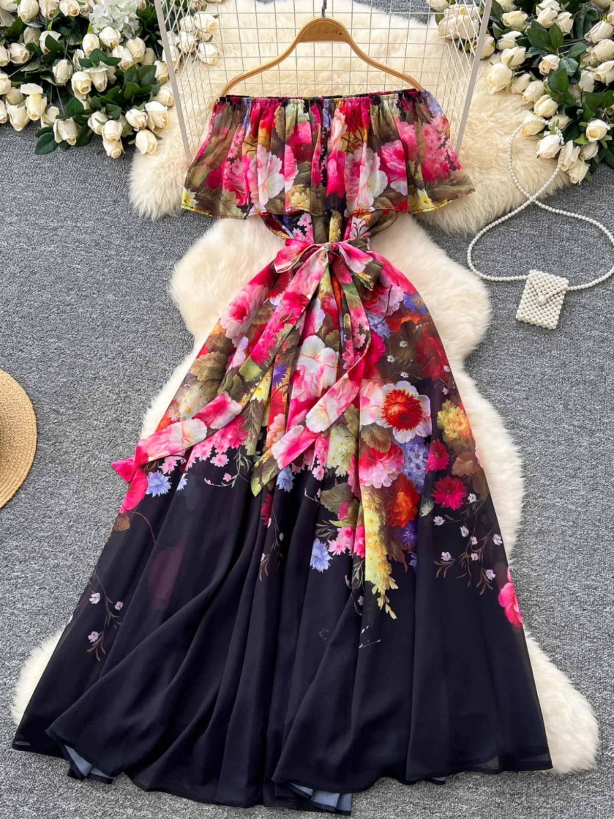 Ele A-Linien-Midikleid mit hoher Taille, Blumendruck, One-Shoulder-Design und plissierter schlankmachender Taille aus Chiffonmaterial