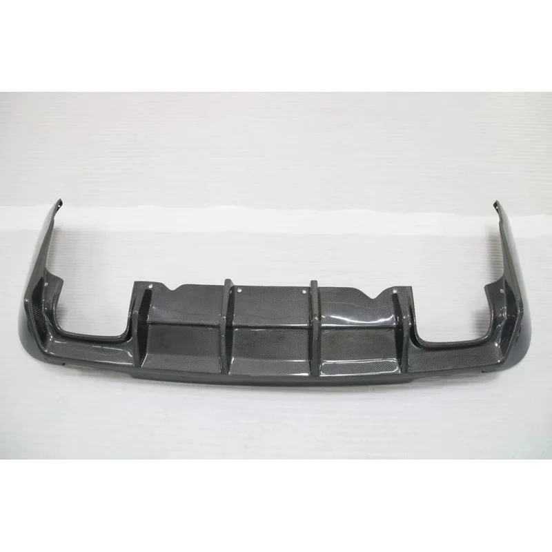 Top Grade Carbon Fiber Rear Bumper Lip Diffuser Kit with Perfect Fit for Sports Sedan Off-Road Lightweight Exterior
