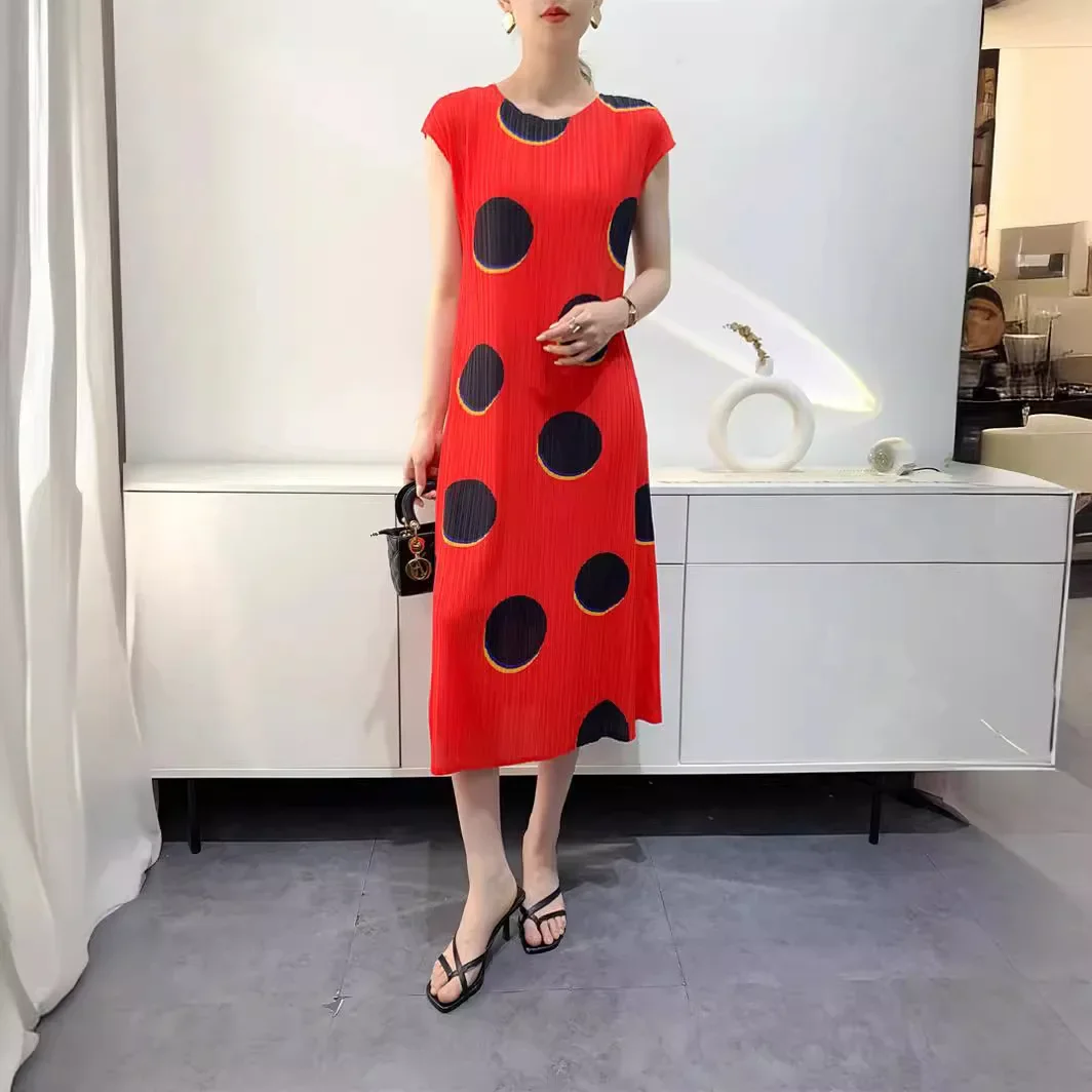 

Miyake Style Pleated Dress for Women 2024 Summer Women's Design Polka Dot Print Sleeves Mid-length Elegant One-step Hip Skirt