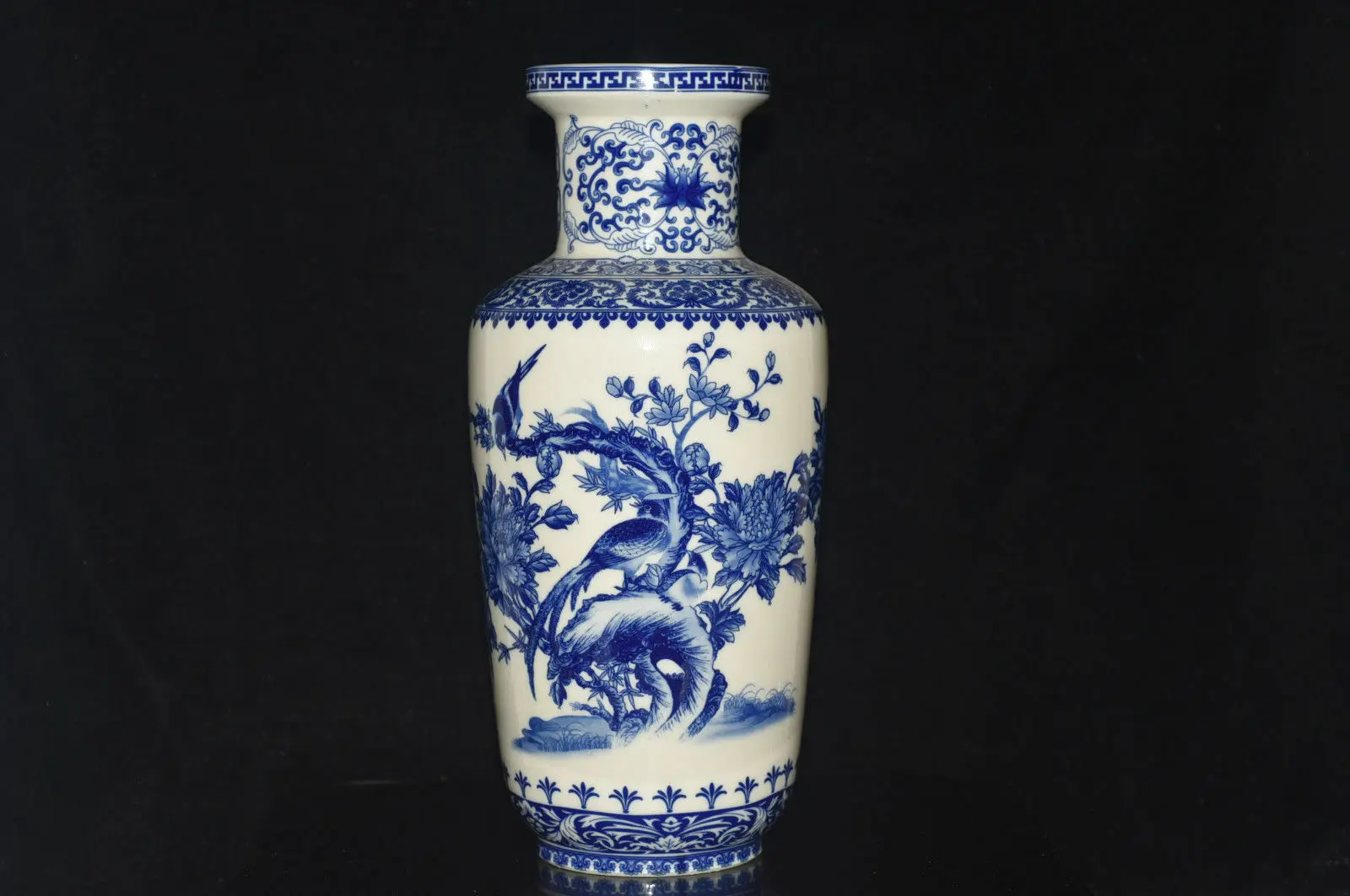 Rare unique China Handcrafted Blue and white porcelain vase Qianlong Mark living room decoration