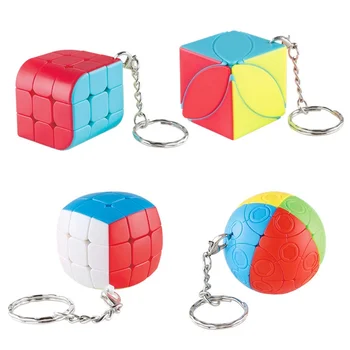 FanXin Mini Cube porte-clés pain/sphérique/feuilles d'érable 3x3 belle vitesse professionnelle sans autocollant cadeaux d'anniversaire de noël