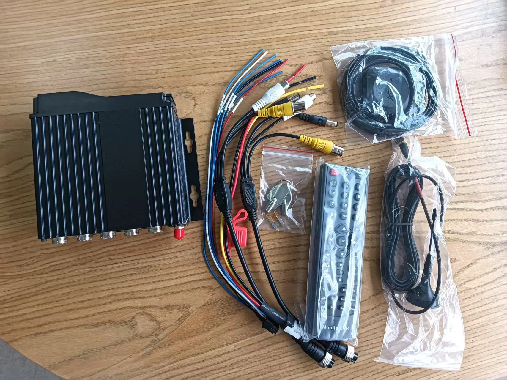 4CH BUS Truck MDVR Recorder BUS Fleet Management System ADAS DSM Optional SD Card MDVR 4G GPS