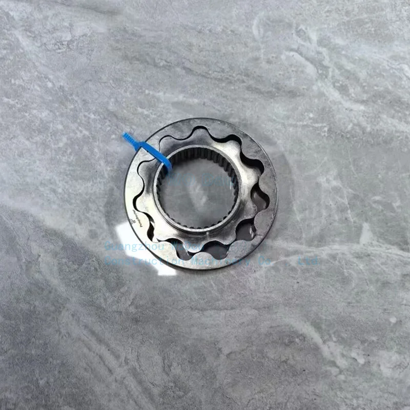 

V1505 D1105 Oil Pump 16241-35070 For Kubota V1305 Engine Parts