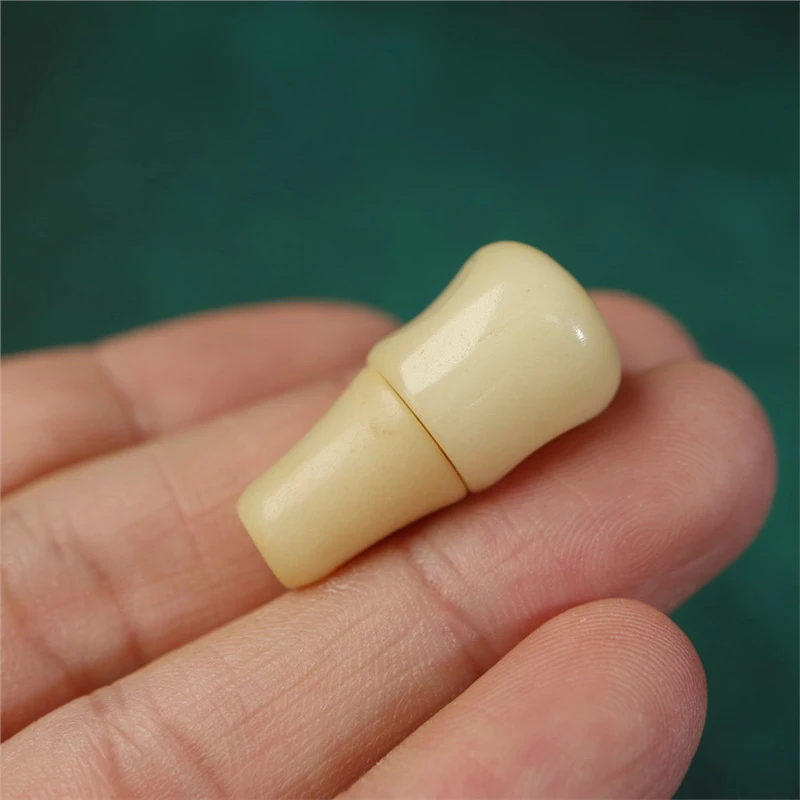 Tibetan-style cow beads with three-way connector and polished old bone material Buddha