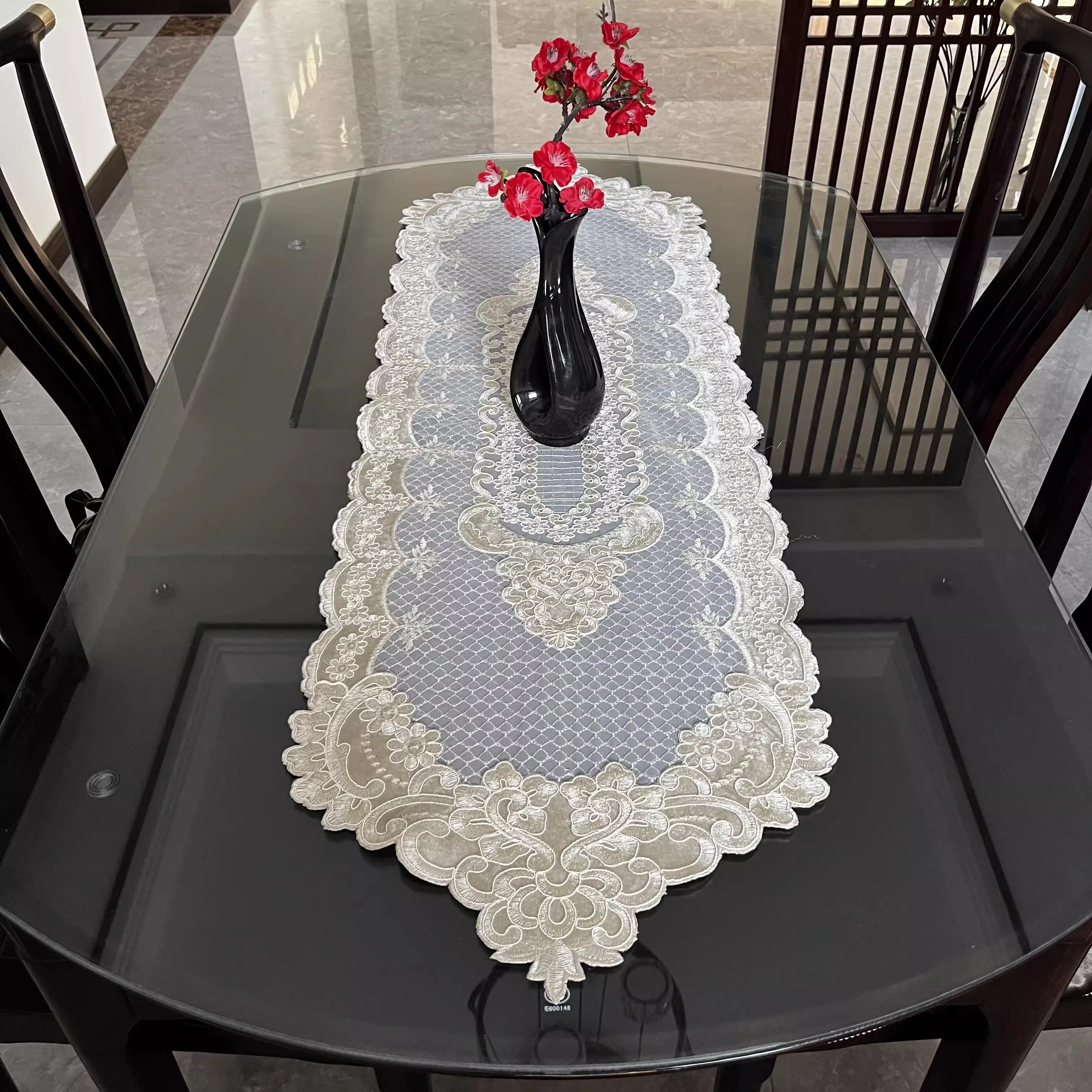 

NEW lace Velvet flower embroidery Table flag Runner cloth cover tablecloth Christmas Wedding Table decoration and accessories