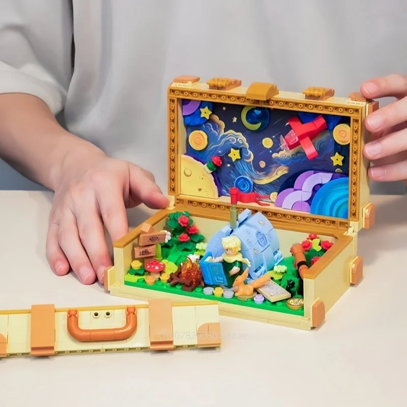 

Pantasy Building Blocks The Little Prince Classic Series Small Particle Children's Assembled Toys Luggage Model Ornament Gift