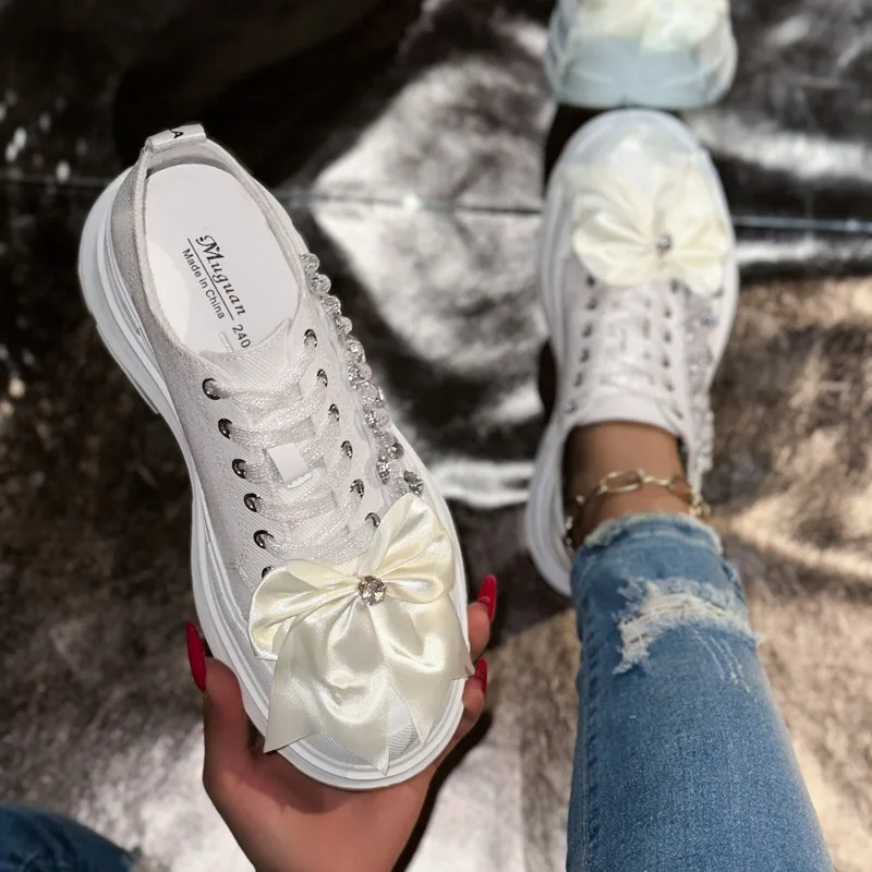 

Новинка 2023 года, женская парусиновая спортивная обувь, модная повседневная обувь ручной работы с бантом и бриллиантами, дышащая обувь на плоской подошве, женские лоферы