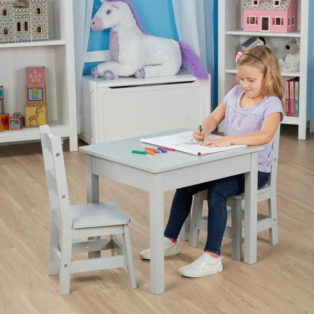 Houten tafel en stoelen-grijs kindermeubilair