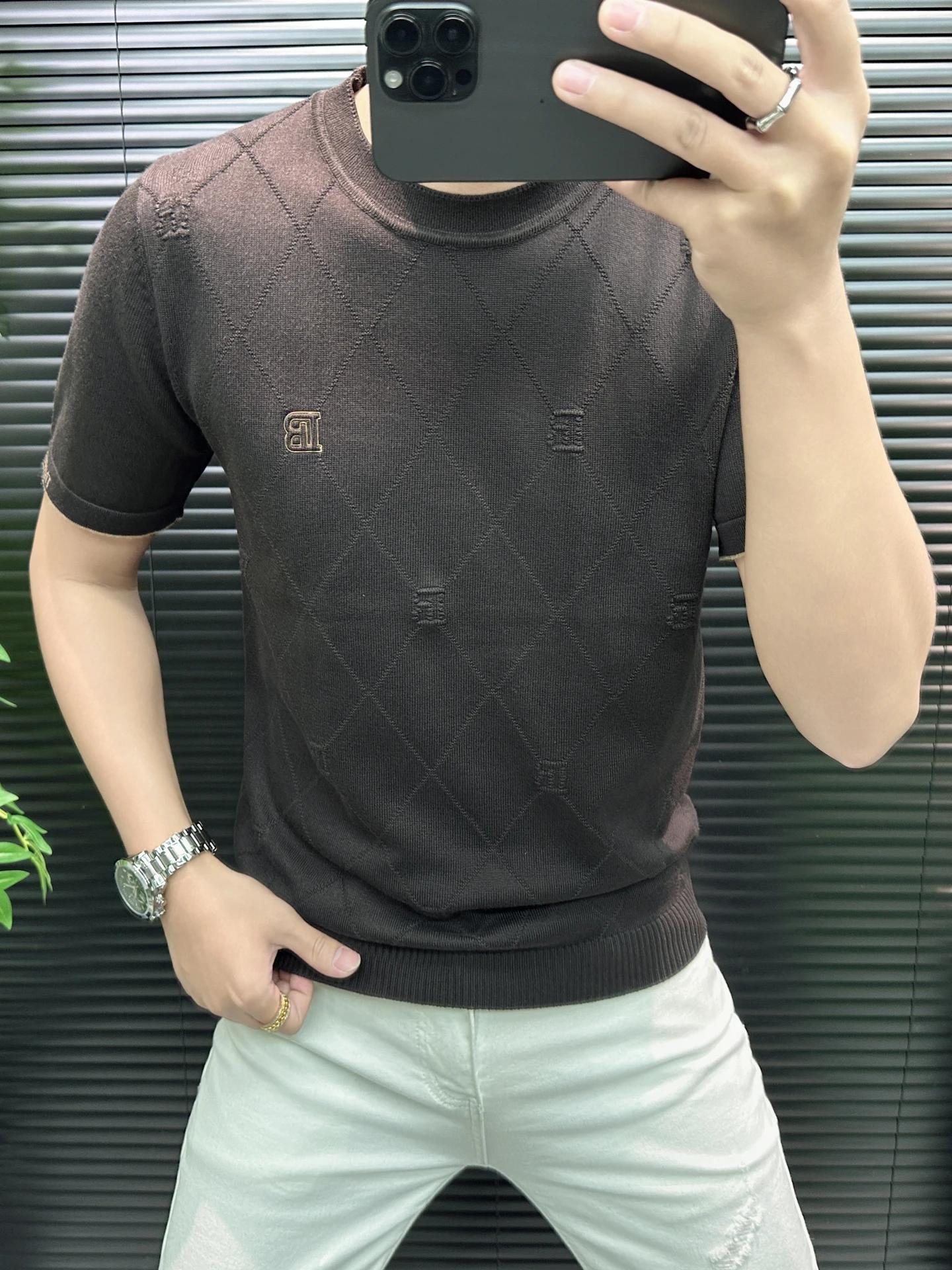 

Мужская модная повседневная одежда Busin Commuter: трикотажная футболка с круглым вырезом, коротким рукавом, облегающего кроя, удобная, дышащая, эластичная.