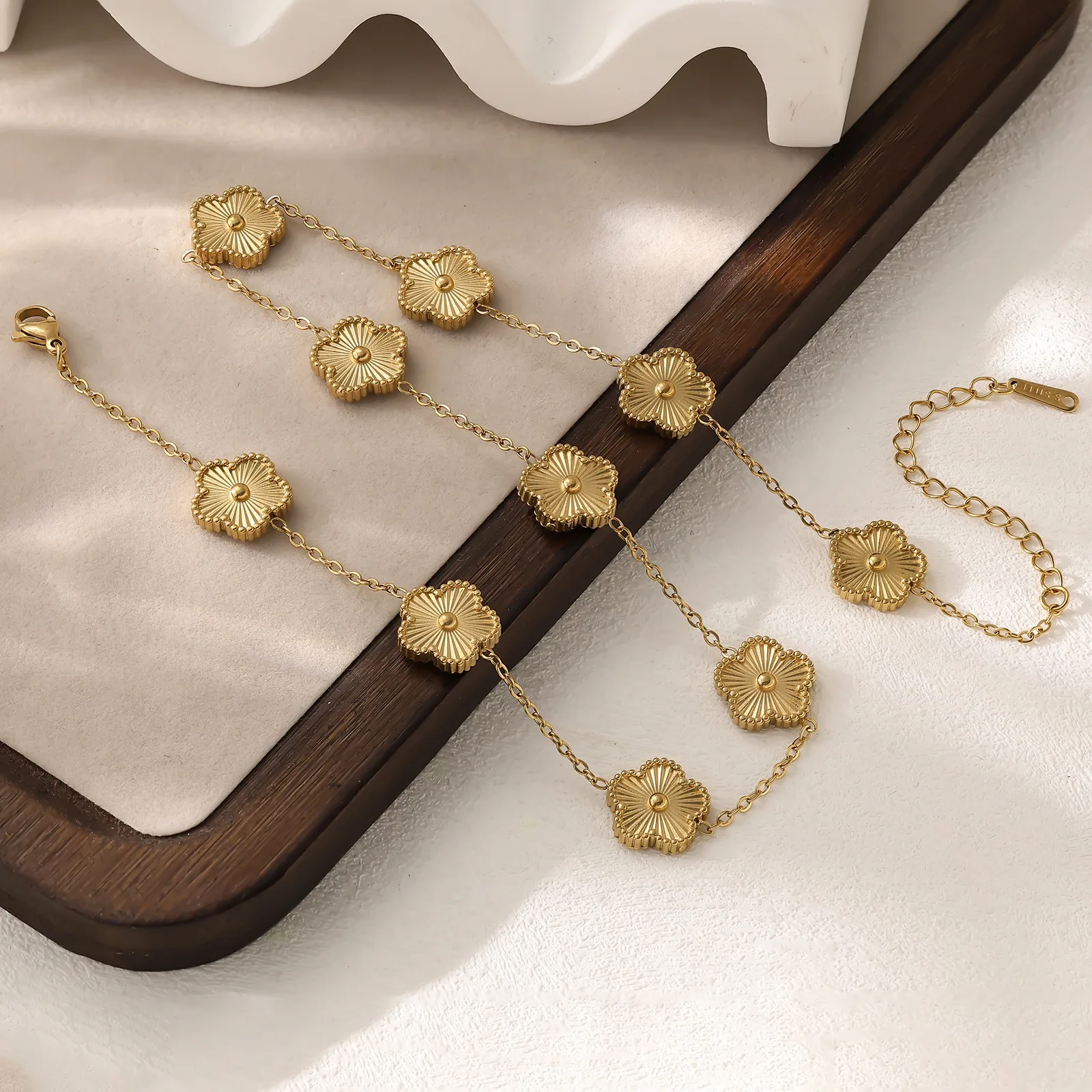 Botanical 10 Flowers Stainless Steel Five Leaf Flower Necklace MiBonimalist for Woman Girl Casual Vacation Luxury Jewelry Clover