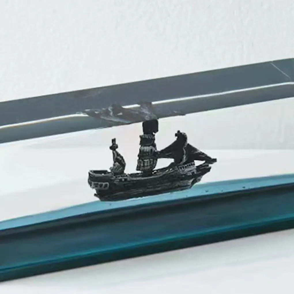 Pezzo decorativo in acrilico Ornamento per bottiglia di deriva fluida per nave da crociera Materiali acrilici in stile unico