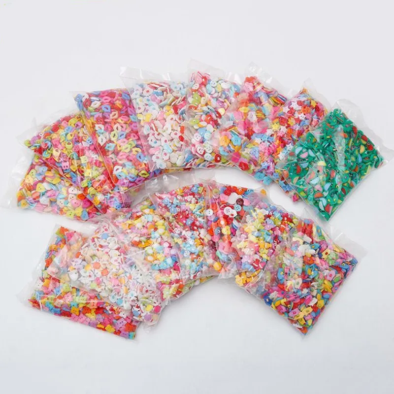 30/50PCS bottone di plastica misto casuale per i bambini bottoni per cucire accessori per vestiti artigianato bottone per cartoni animati per bambini