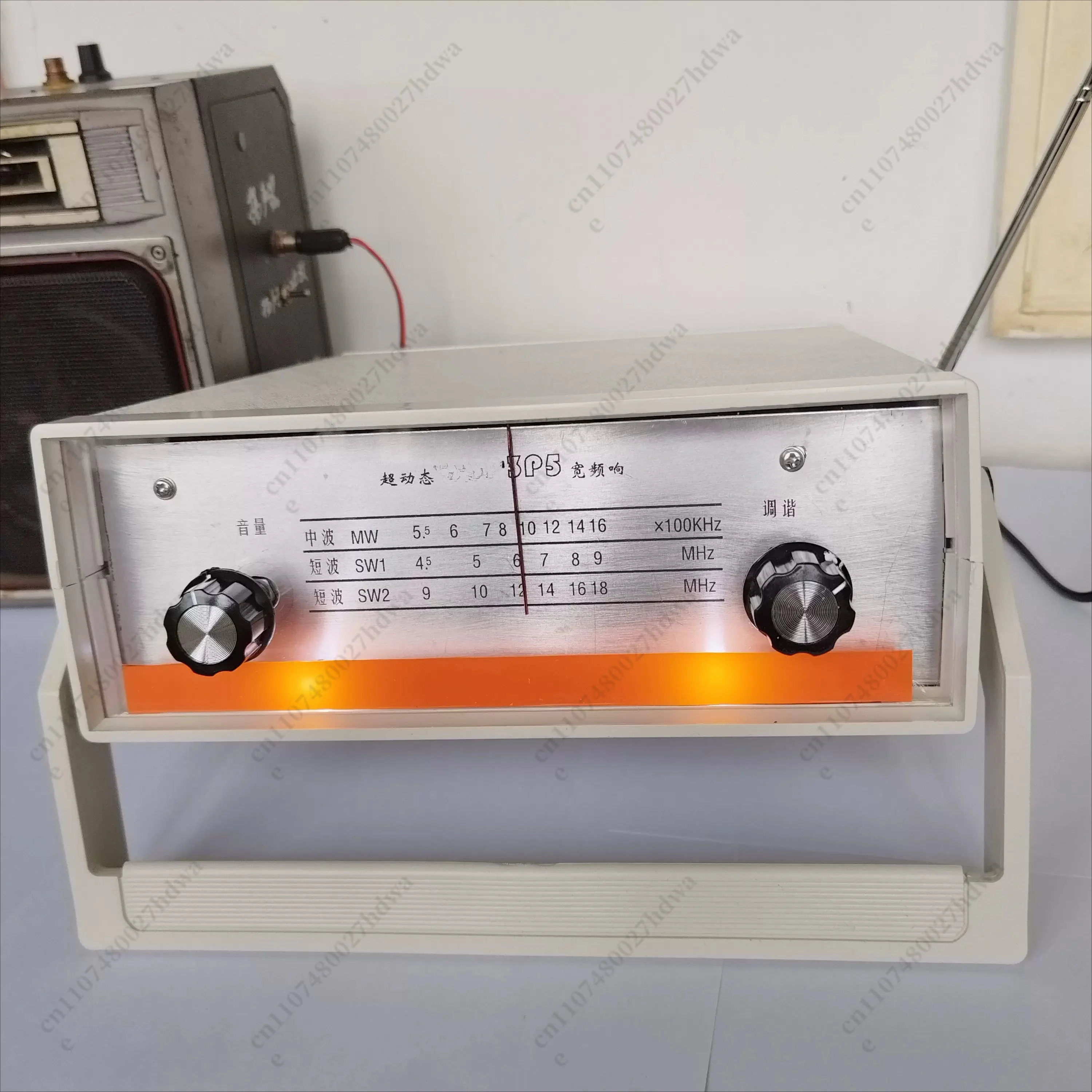 Finished 3P5 Ultra-dynamic Broadband Sound Three-band AM, Radio Kit, with Power Supply, Chassis