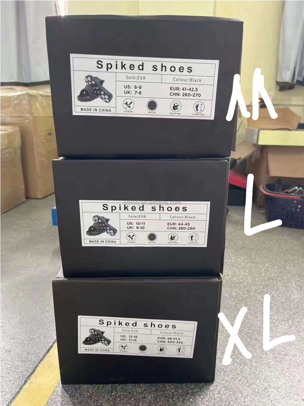 

M/ L/XL Spiked Shoes All Black Resinous Coatings Spike Epoxy Shoes for Epoxy Pain