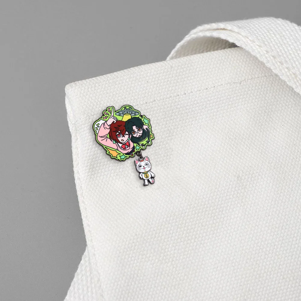 Dan Da Dan Ayase Momo Takakura Ken Okarun Turbo Granny Power Emaille-Pin Manga Glückskatze Anhänger Brosche Cartoon-Fan-Geschenk Abzeichen A – Detail 5