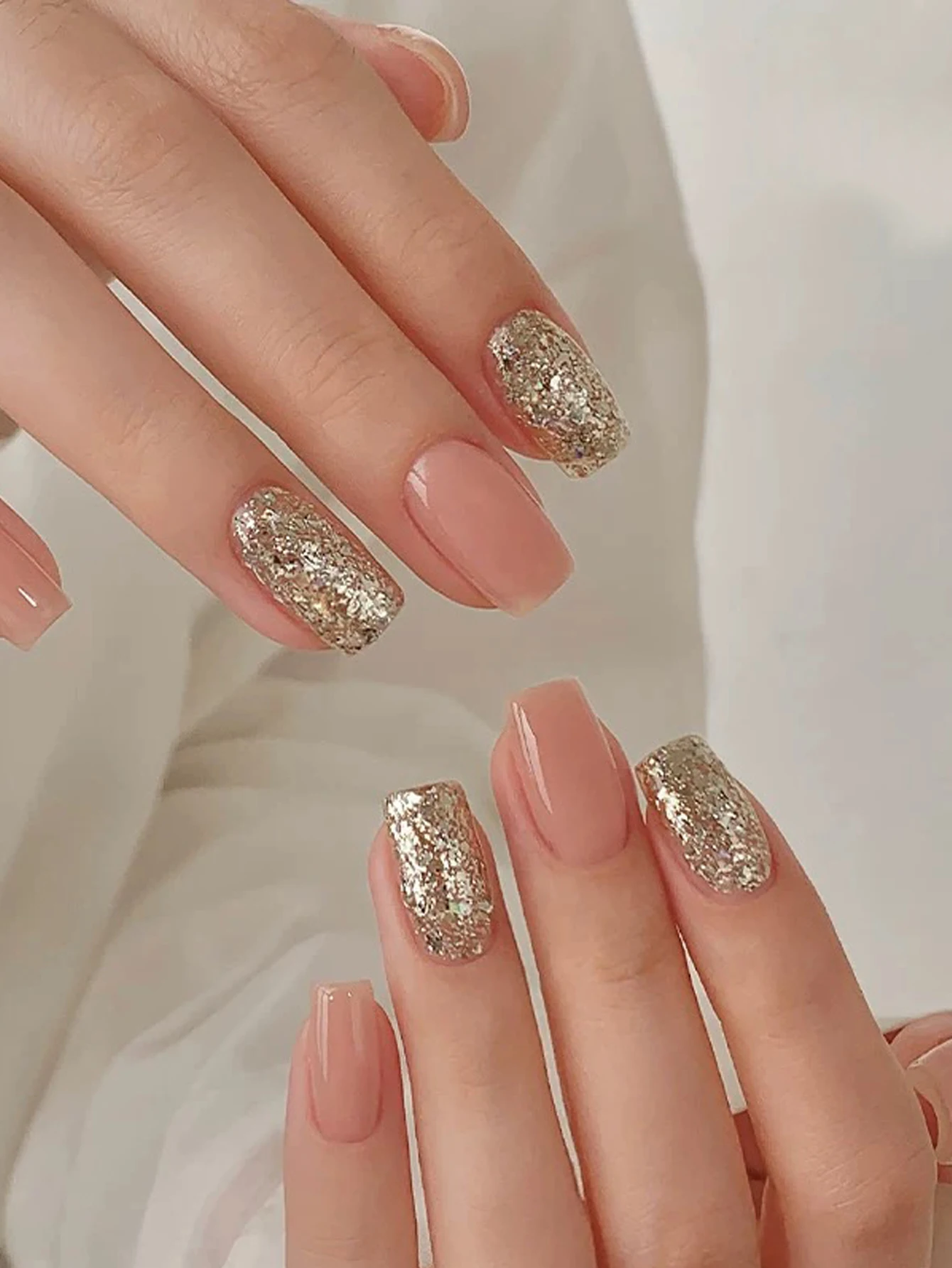 1/12PCS Neue Nagel Salon Bunte Funkelnden Platin Glitter Pailletten Wolke Brokat Crushed Diamant UV Gel Nagellack