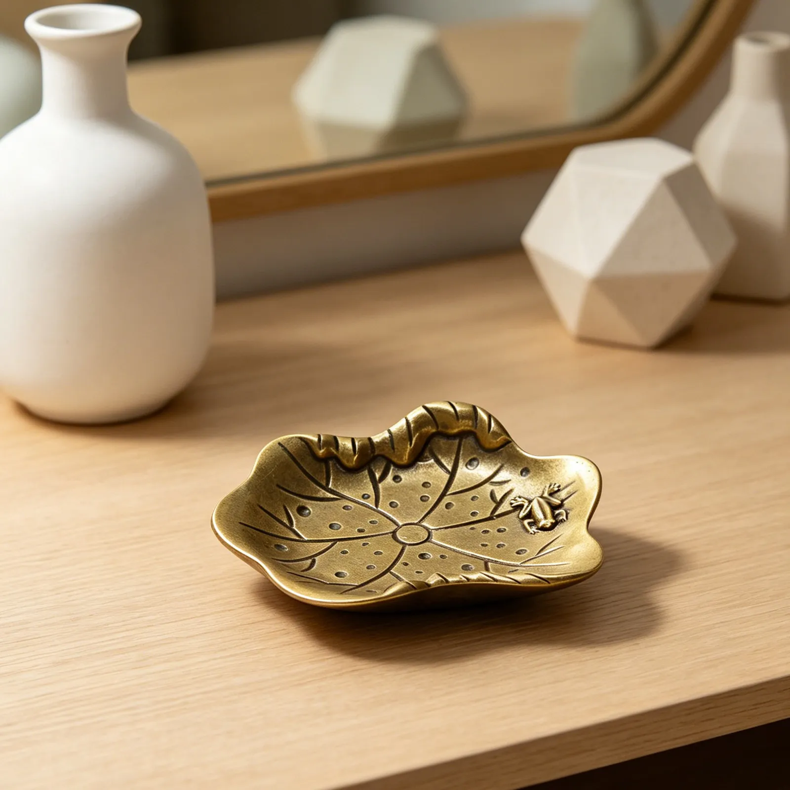 Vintage Leaf Jewelry Dish Premium Metal Trinket Tray For Ring Bracelet Display Home Office Decor Table Ornament view 6