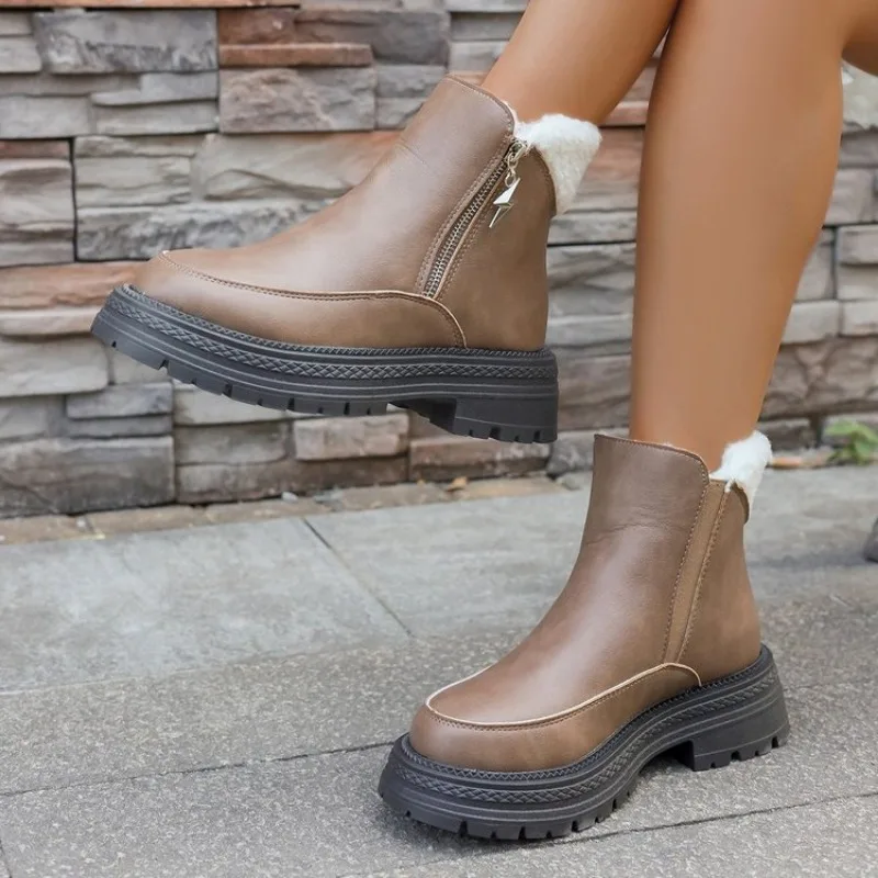 

2026 New Genuine Leather Wool Boots Women Slip on Square Mid Heels Warm Winter Boots Handmade Warm Ankle Booties Retro Shoes 43