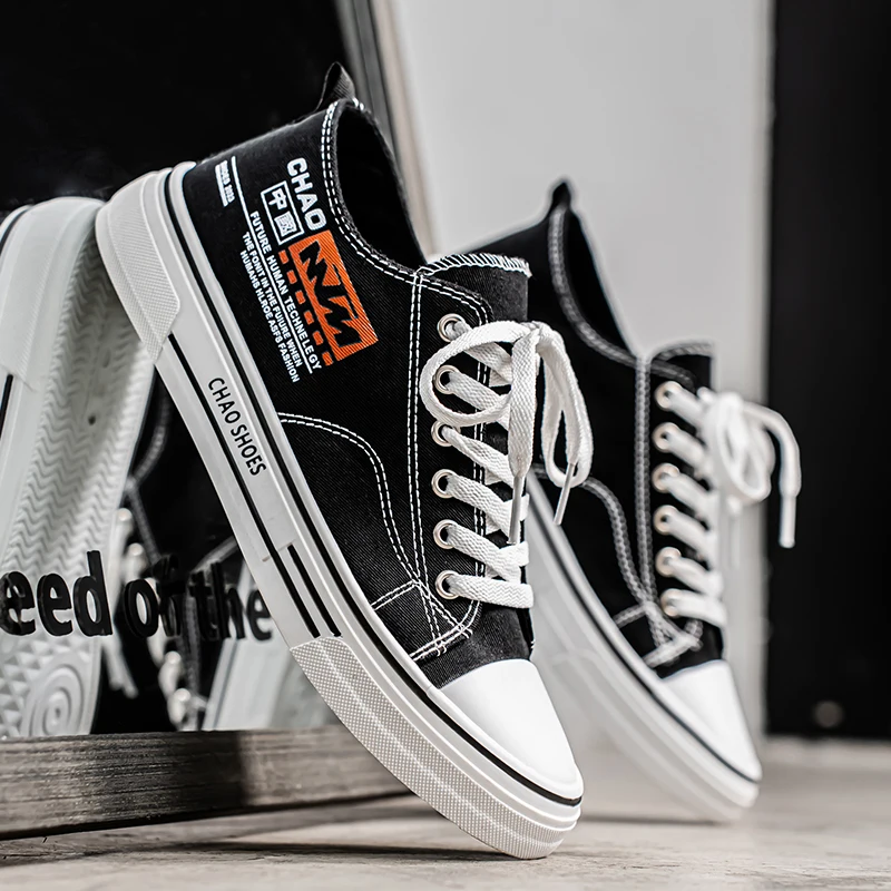 

Comfortable Canvas Shoes for Men Summer Lightweight Breathable Flat Vulcanized Shoes Men's Low-top Casual Shoes Tenis Masculino