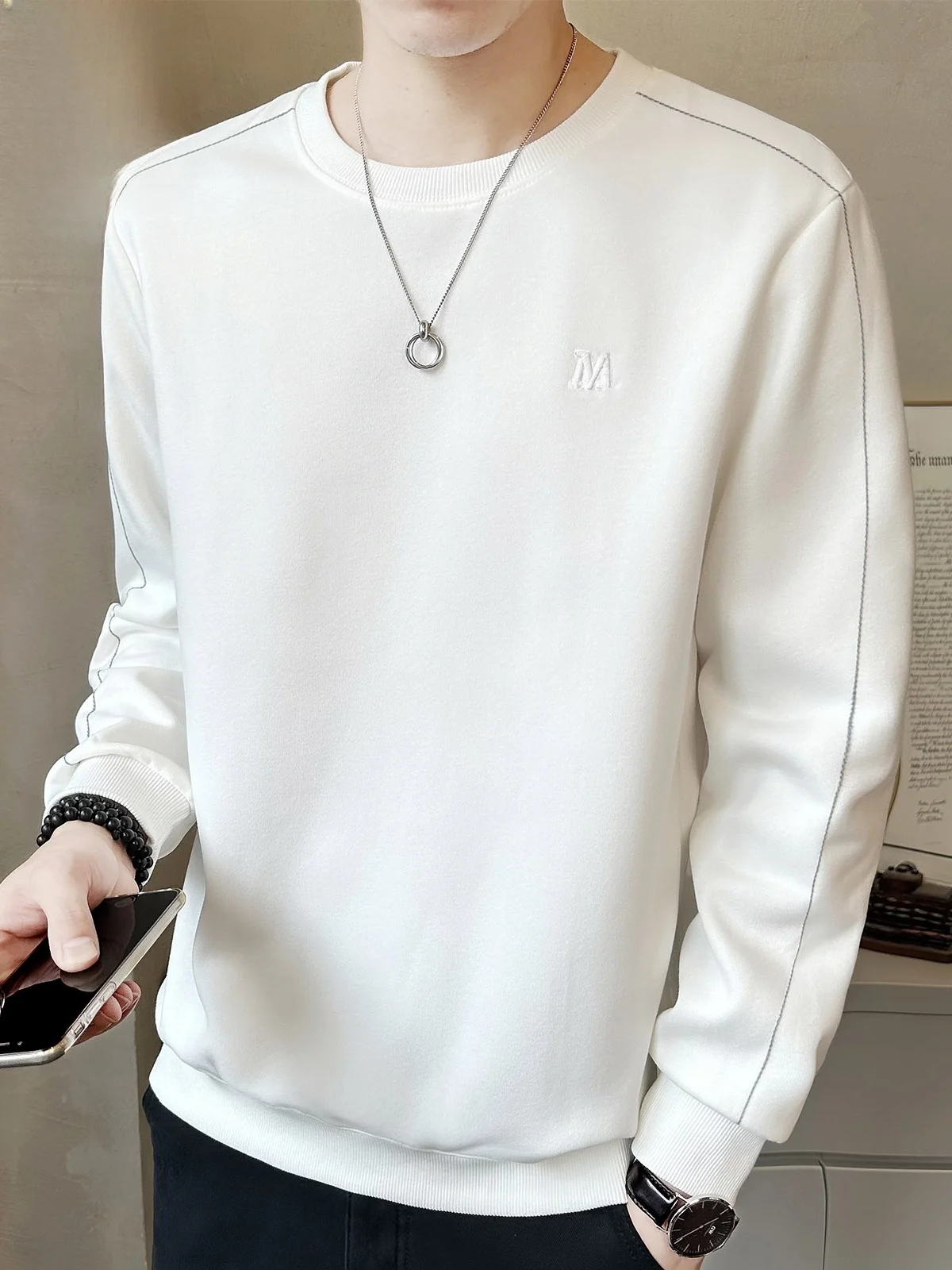 

round Ne Sweatirt Men's Spring New Long Sve Casual Base irt Top Spring Faion Cotton Polyester Blend