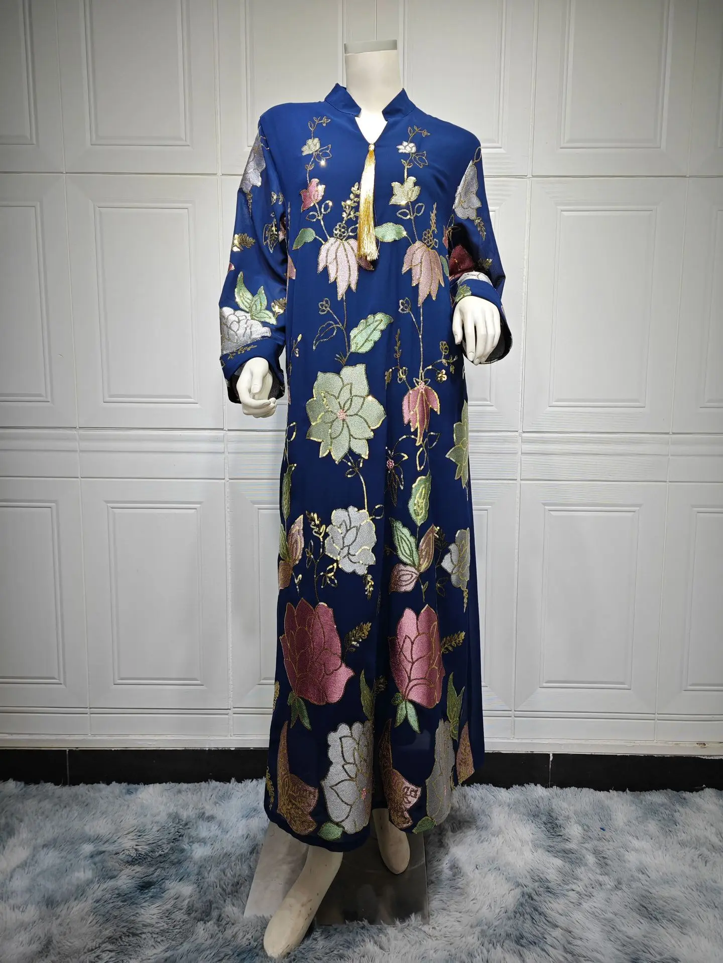 

Dubai Abayas Sequin Embroidered Kaftan Moroccan Caftan Muslim Woman Dress Luxury Turkish Evening Dresses Turkish Tassel Abayas