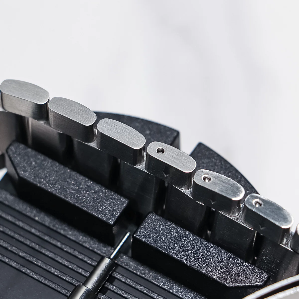 16 قطعة مجموعة أدوات إزالة إصلاح رابط الساعة حزام (استيك) ساعة أداة حزام سلسلة دبوس مزيل مجموعة أدوات إصلاح لتعديل حزام حزام الساعة