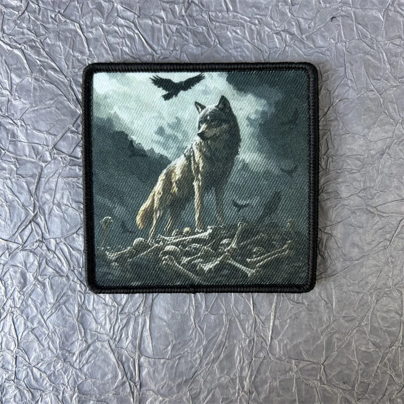 Wolf Patch on Clothes Animal Morale Badge Military Tactical Patches Backpack Stickers Hook and Loop Armband