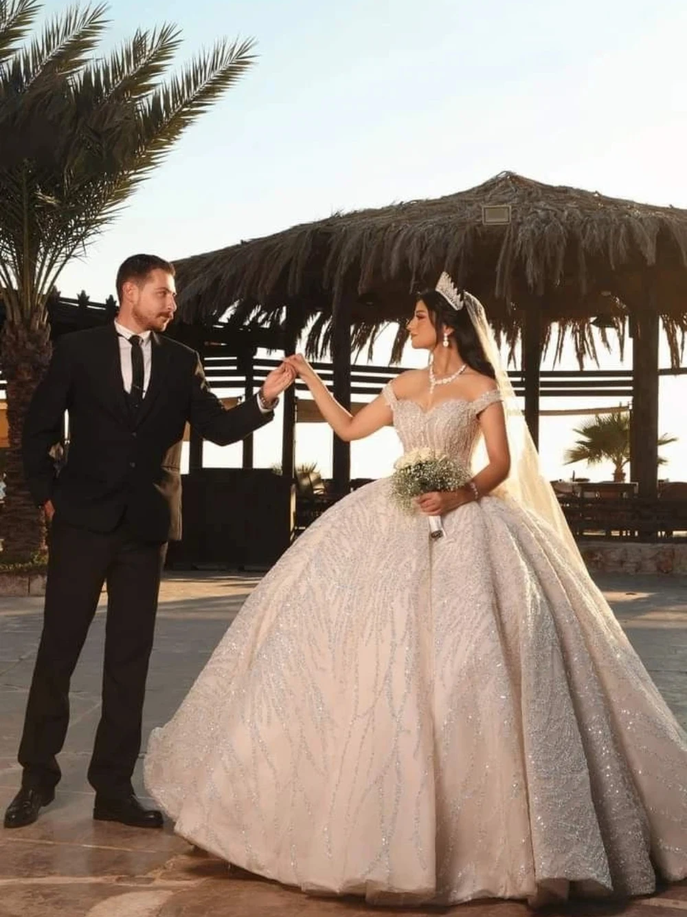 Exquisite A-line lace bead decoration wedding tie off shoulder sparkling princess bride dress Vestido De Noiva Customized